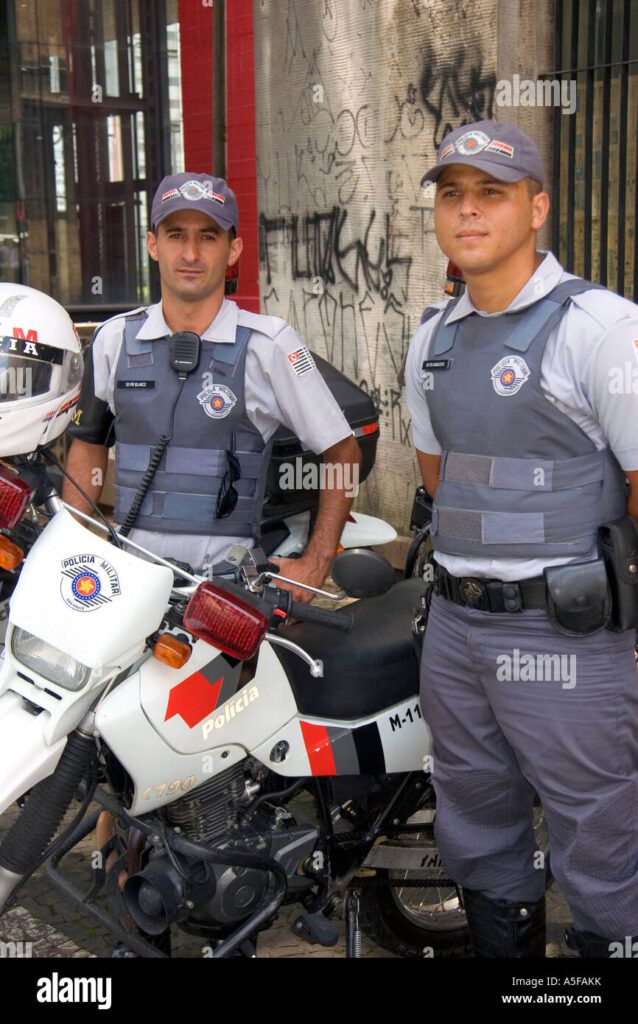 que motos usa la policia de brasil